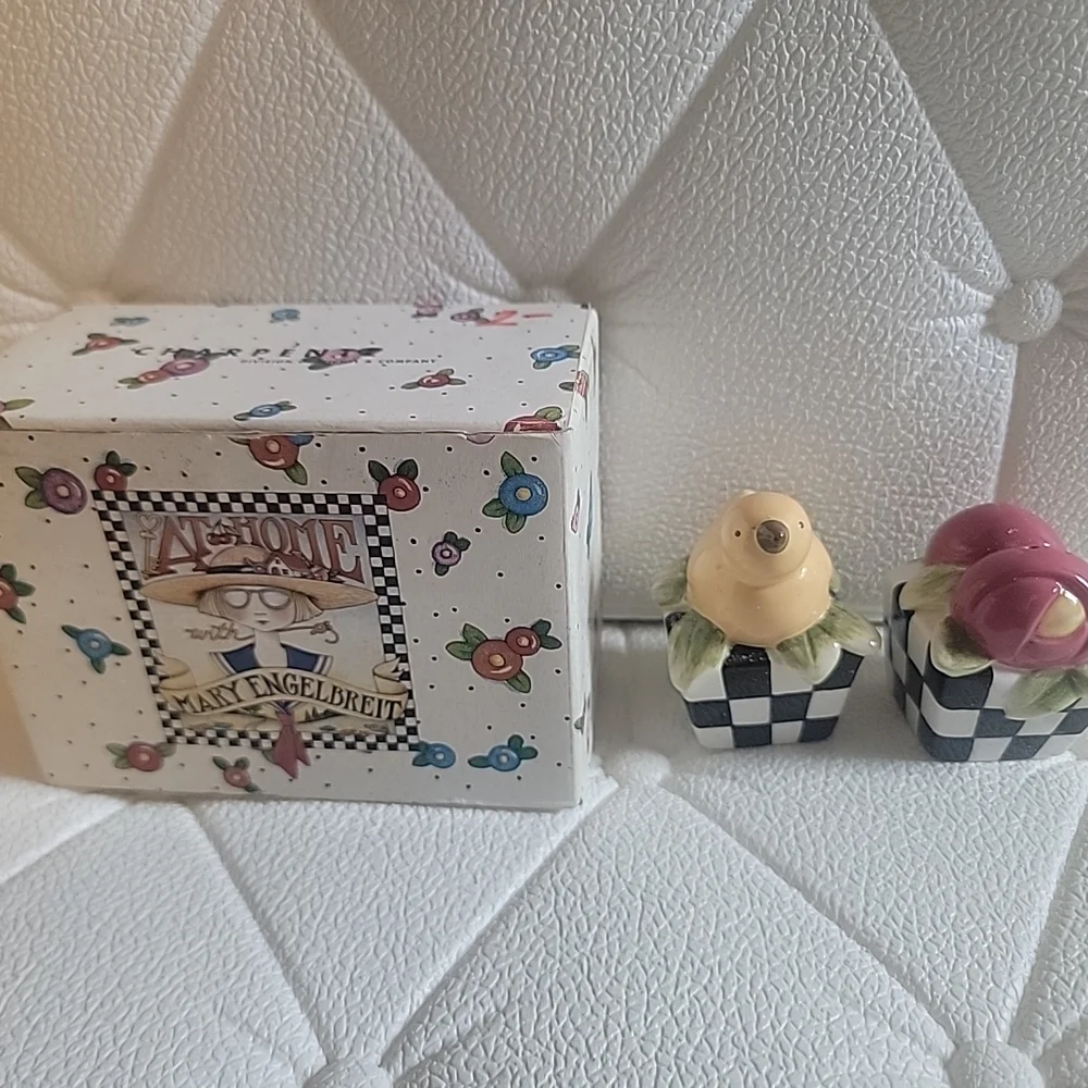 Mary Engelbreit at Home Bird, Flower in Checked Basket Salt and Pepper Shakers